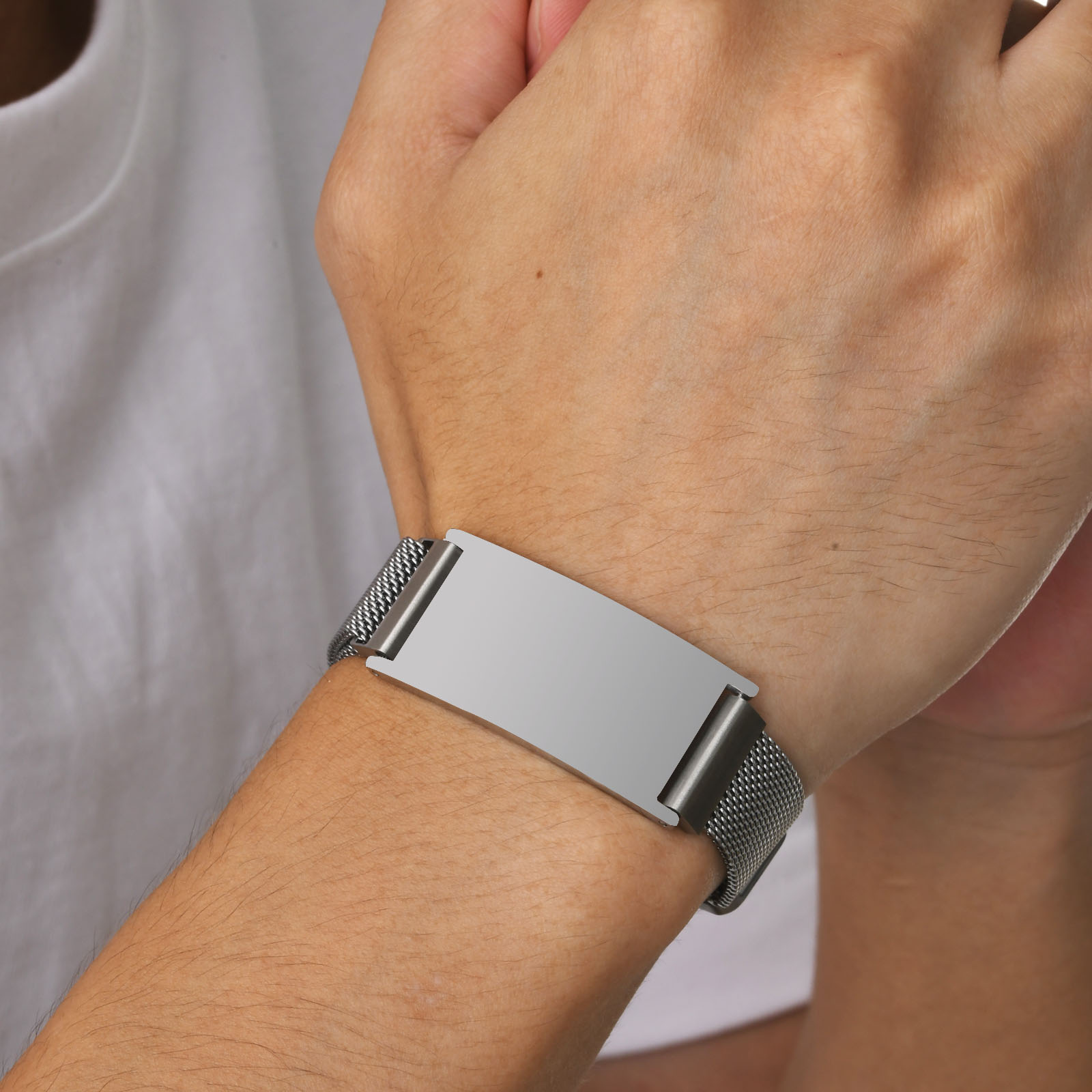 男性用磁気メッシュブレスレット,パーソナライズされたテキスト - Mesh Strap Metal のレビューと価格